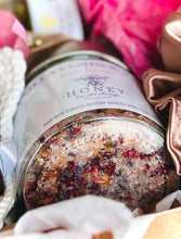 Load image into Gallery viewer, LUXE Lavender + Rose bath mix
